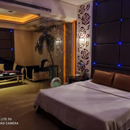 Blue Sky Motel Guishan Exterior foto