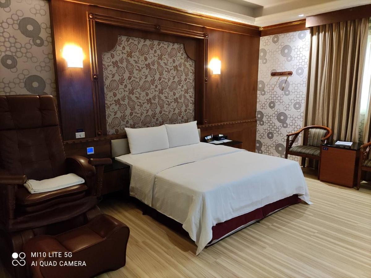 Blue Sky Motel Guishan Exterior foto