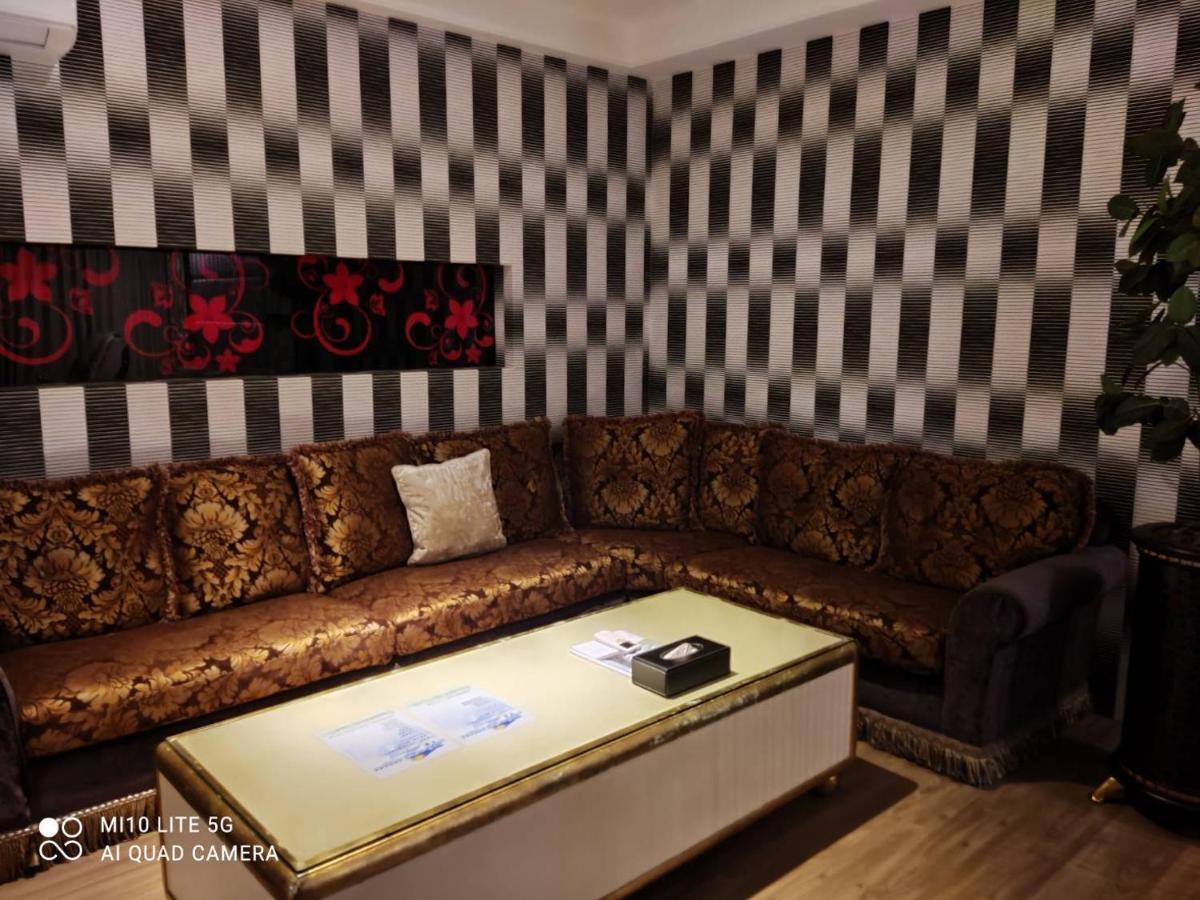 Blue Sky Motel Guishan Exterior foto
