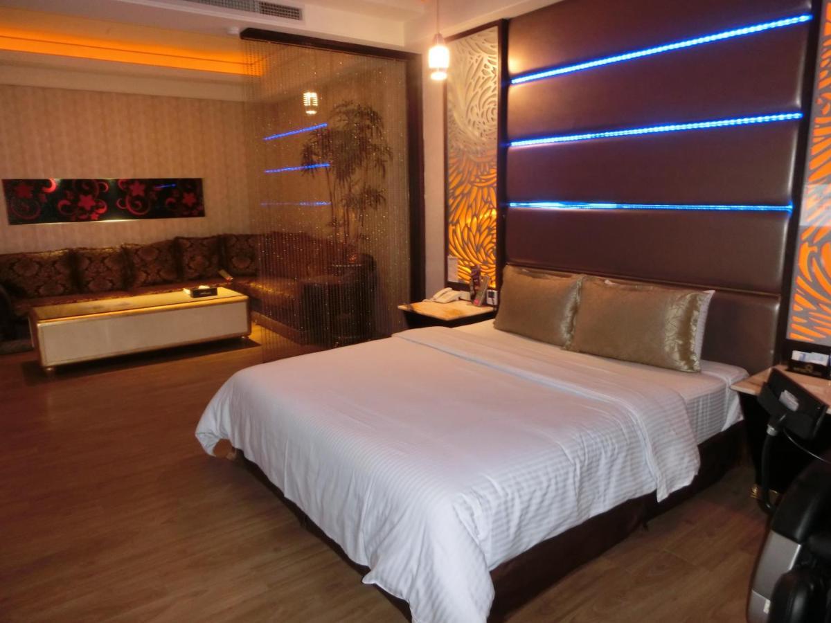 Blue Sky Motel Guishan Exterior foto